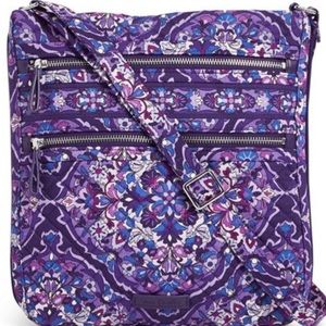 Iconic triple zip hipster